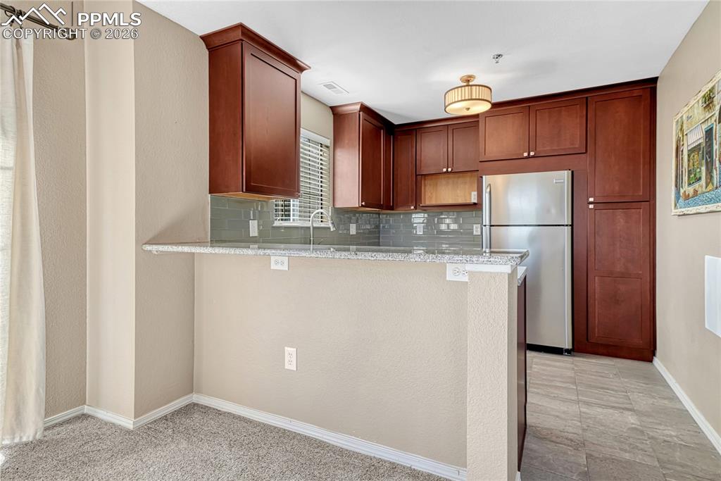 Image 13 of 47: Kitchen