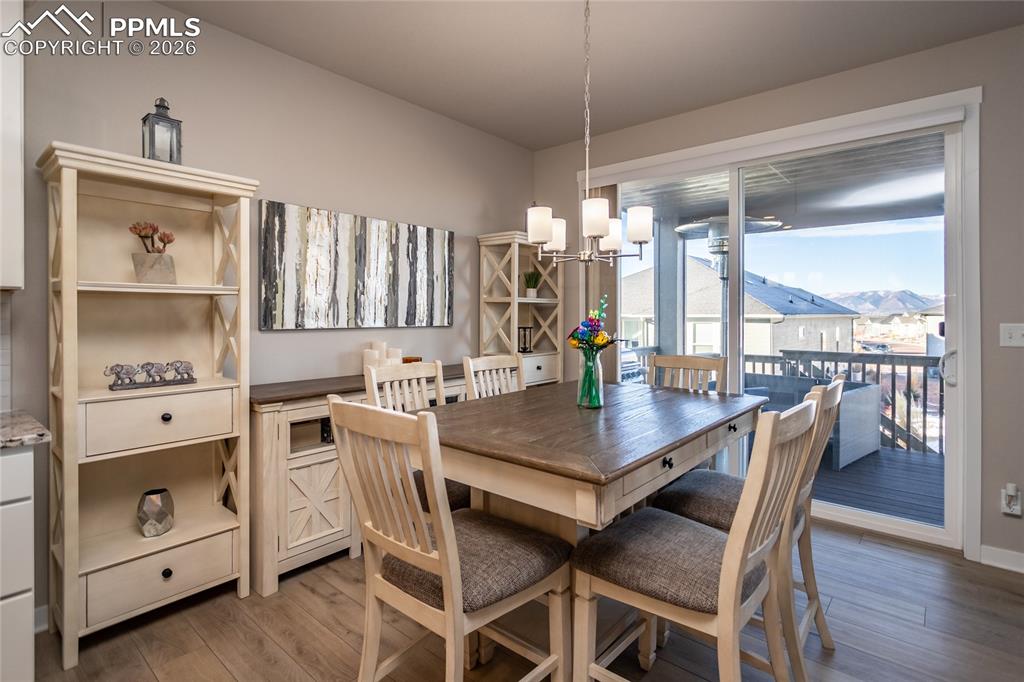 Image 10 of 46: Dining Area