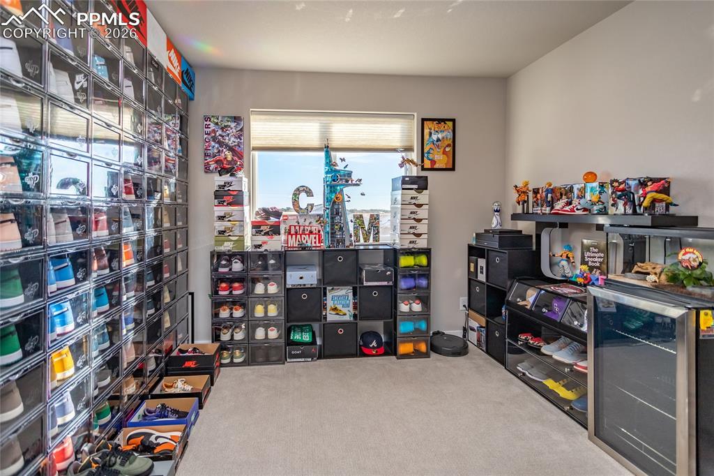 Image 33 of 46: Bedroom