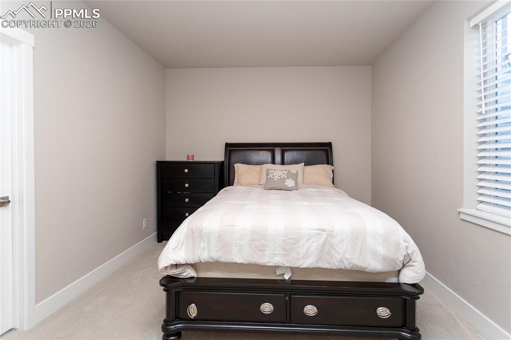 Image 38 of 46: Bedroom