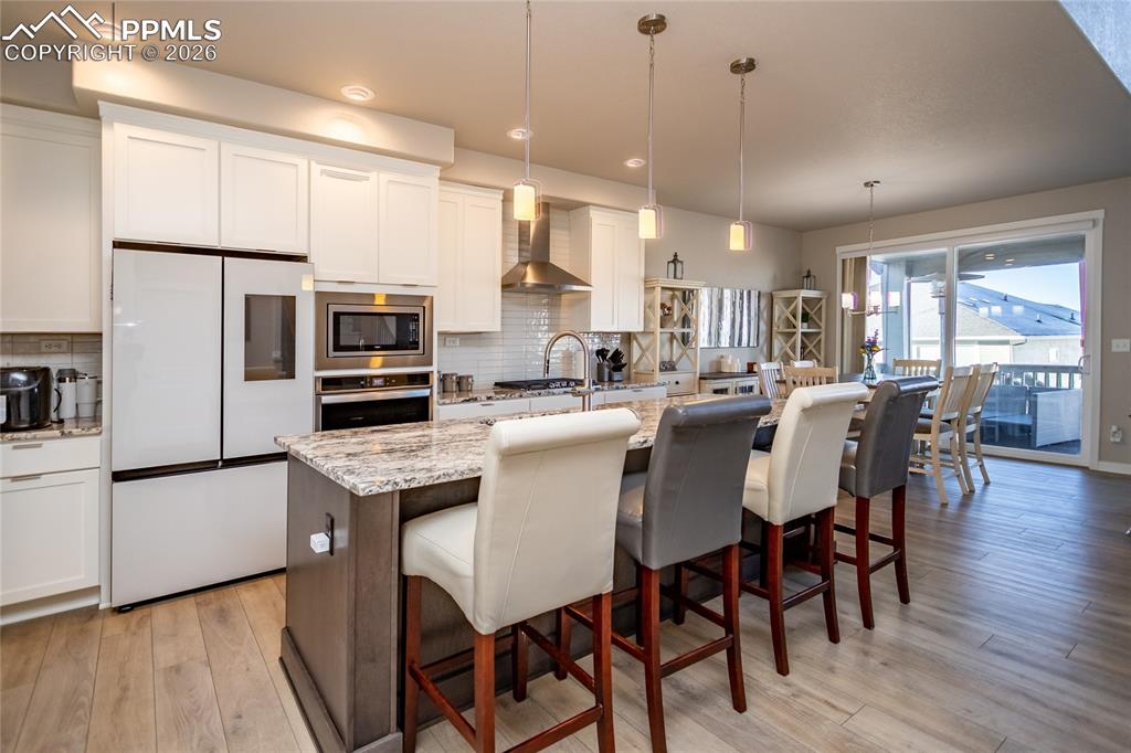 Image 8 of 46: Kitchen