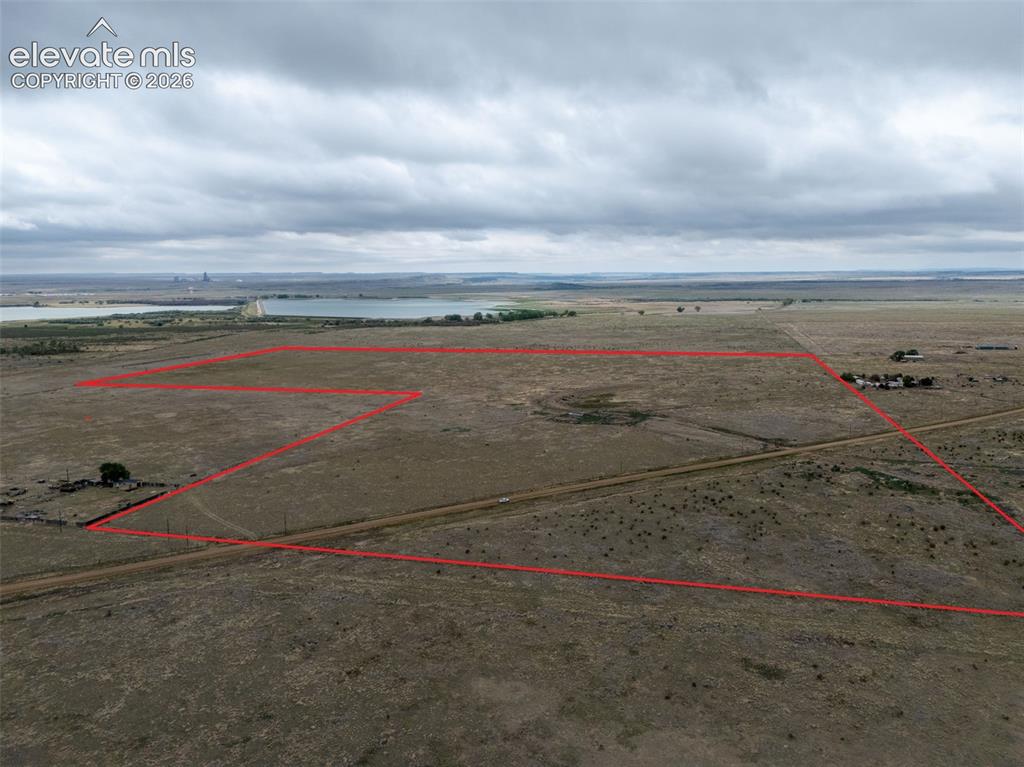 Image 3 of 11: Property Lines are approximate and not a survey