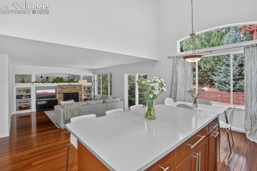 Image 16 of 45: Kitchen