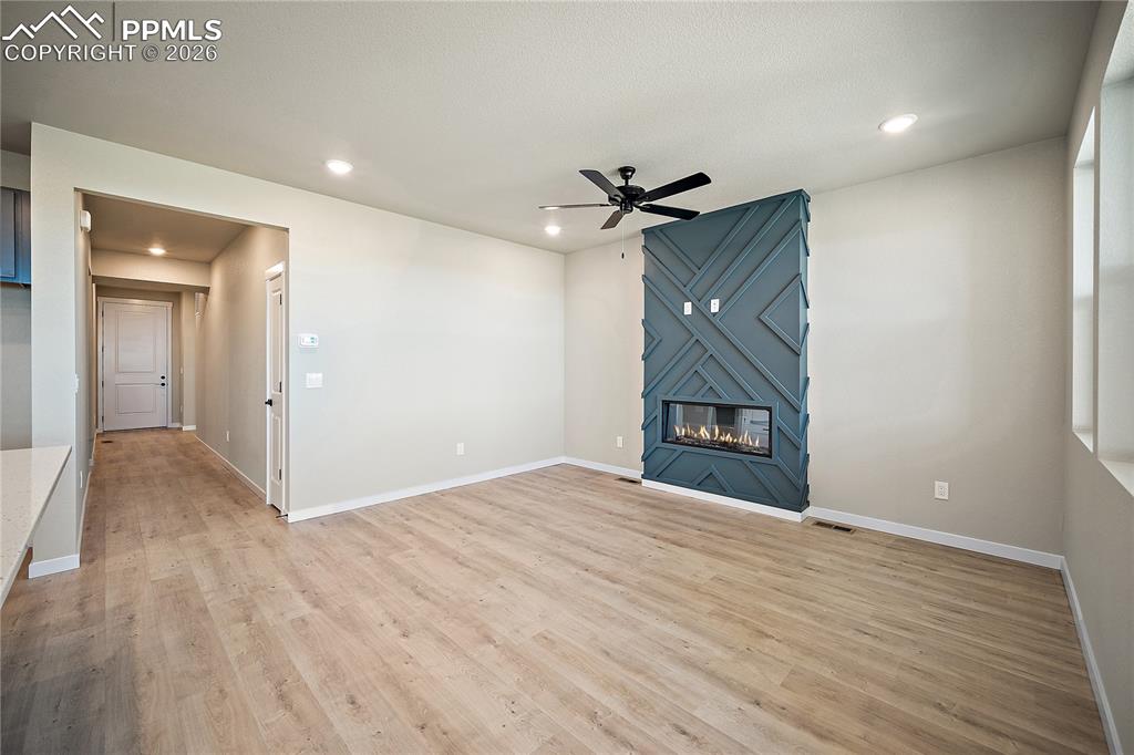 Image 14 of 34: Living Room