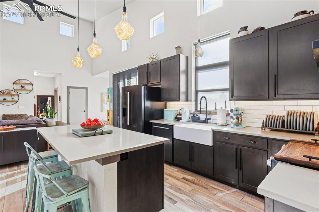 Image 11 of 39: Kitchen