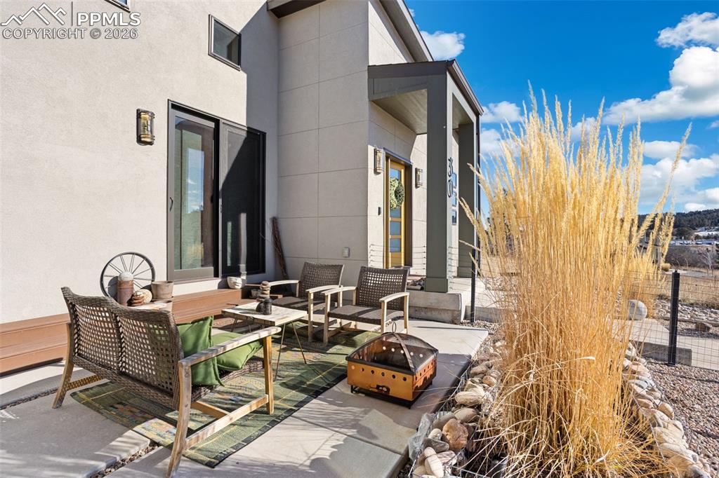 Image 31 of 39: Patio