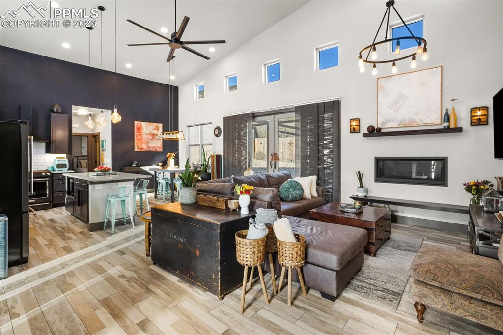 Image 6 of 39: Living Room