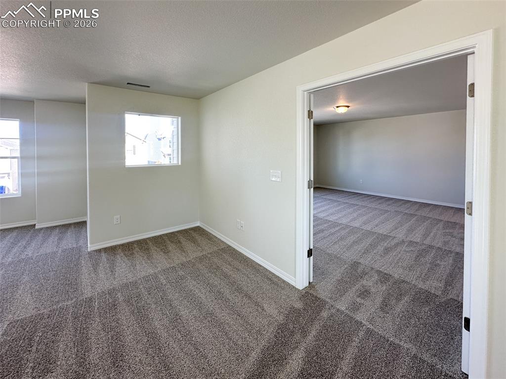 Image 17 of 36: Loft