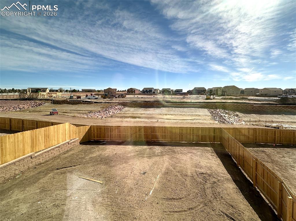 Image 36 of 36: Yard