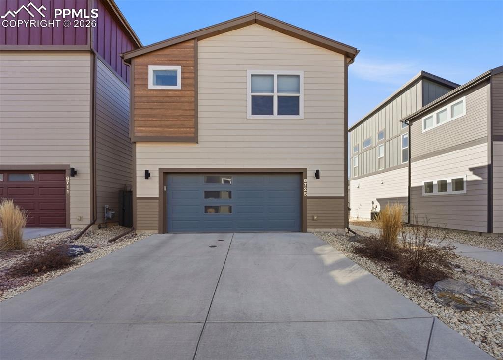 Image 29 of 45: Back of Structure