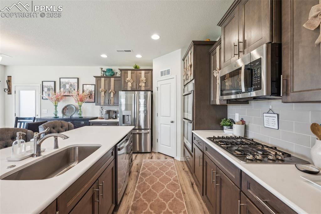 Image 2 of 29: Kitchen