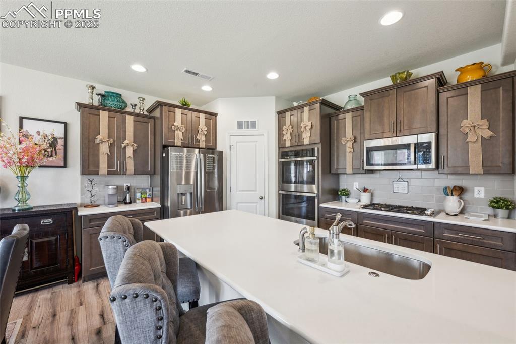 Image 8 of 29: Kitchen