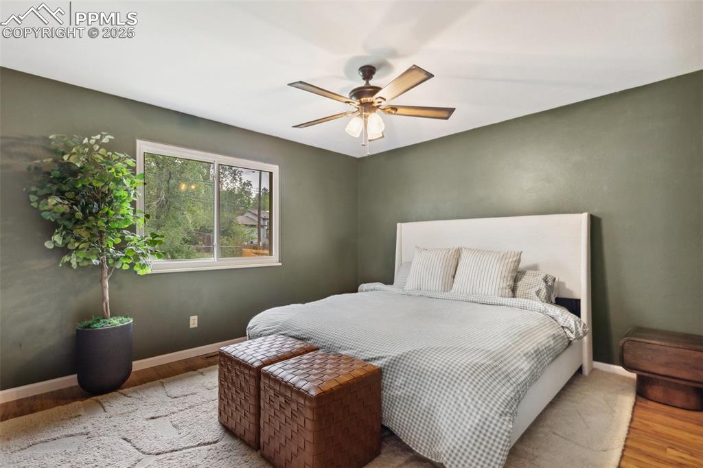 Image 20 of 48: Bedroom