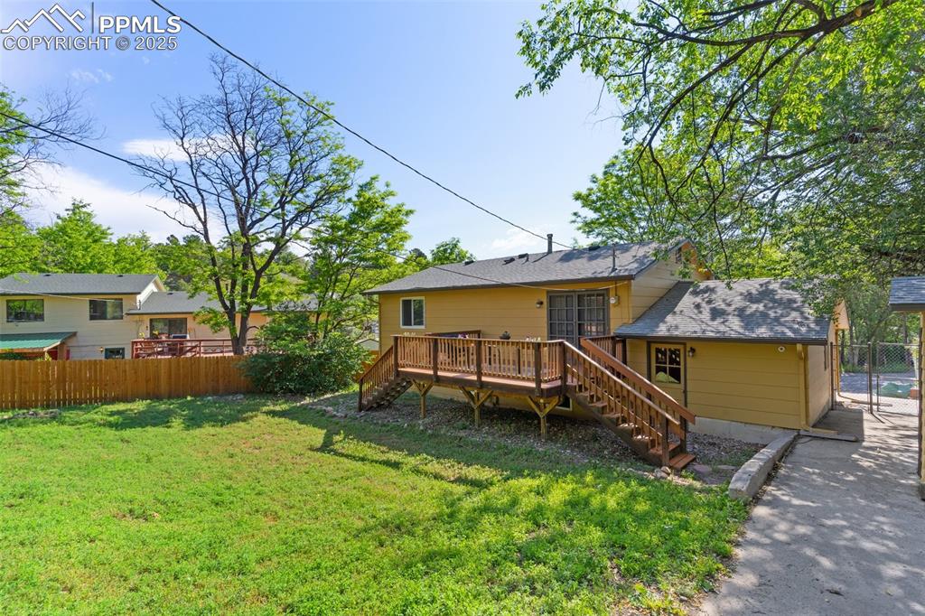 Image 47 of 48: Back of Structure