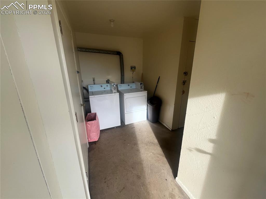 Image 3 of 16: Laundry