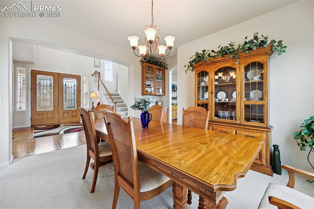 Image 12 of 50: Dining Area