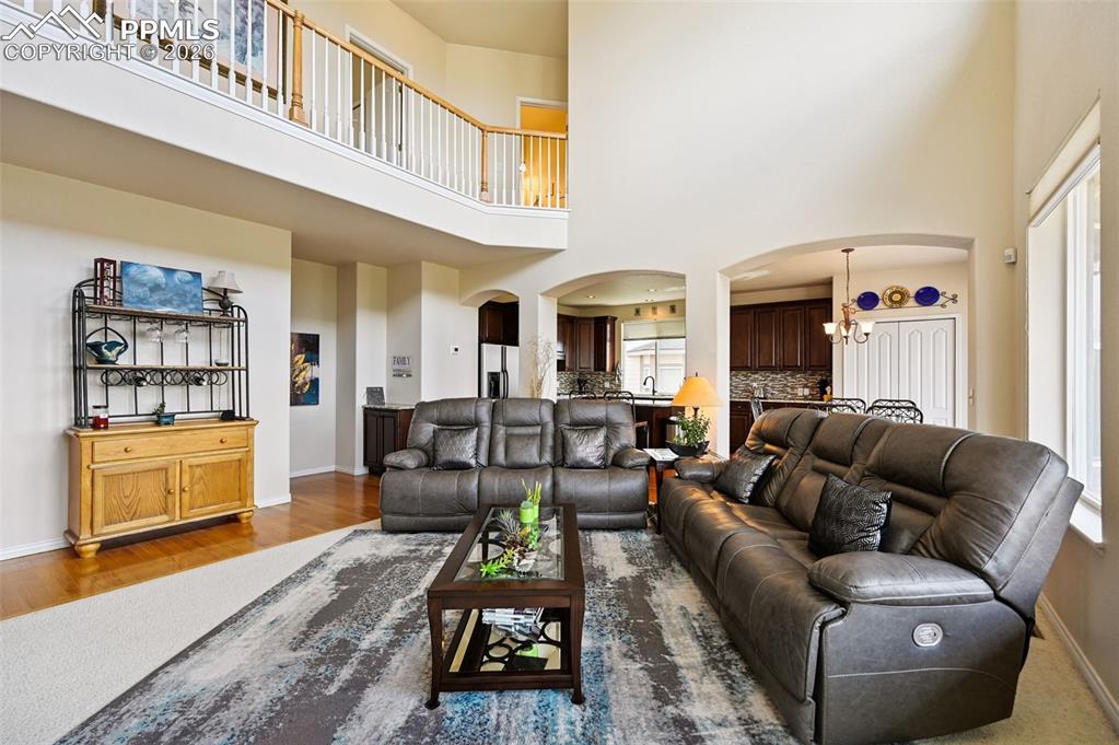 Image 16 of 50: Living Room