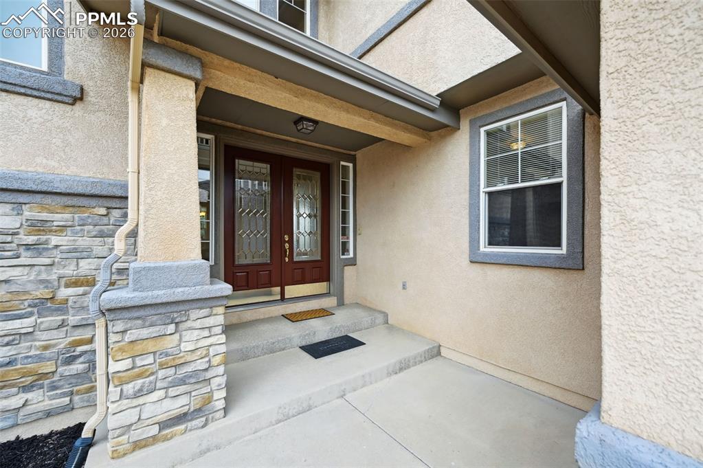 Image 3 of 50: Entry