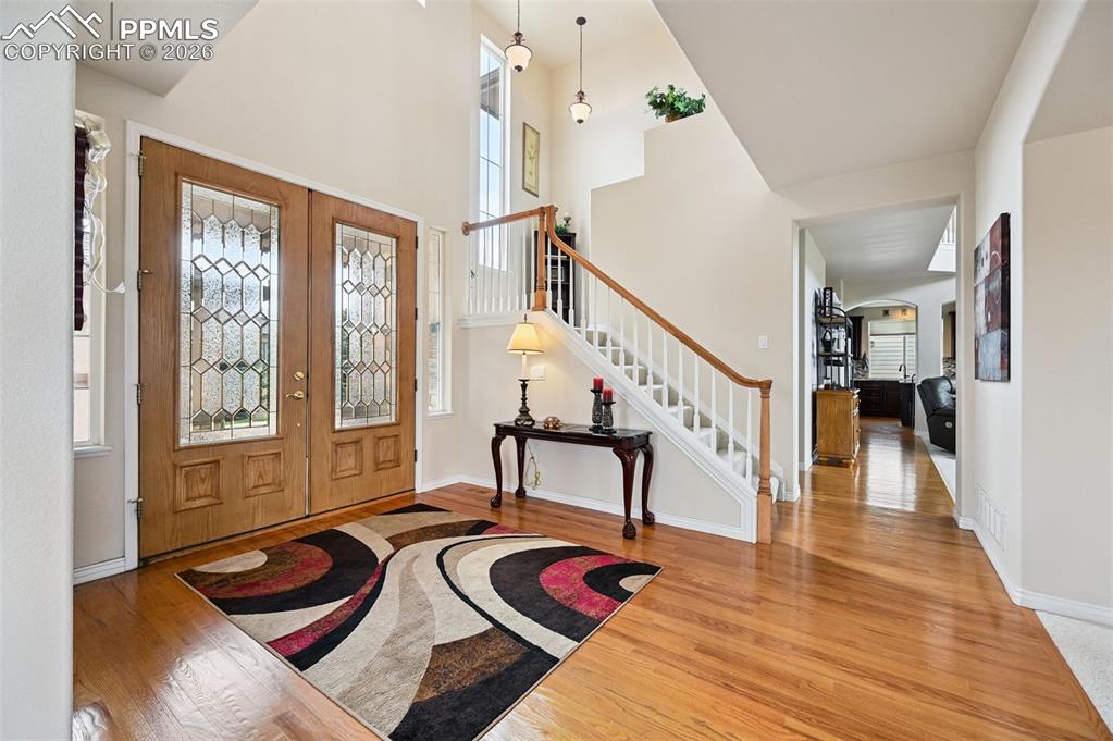 Image 4 of 50: Entry