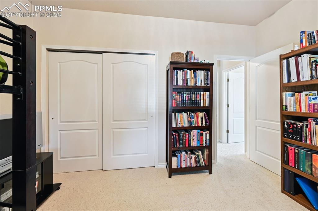 Image 48 of 50: Sitting Room