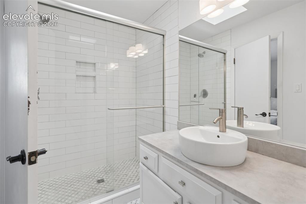 Image 33 of 49: Master Bathroom