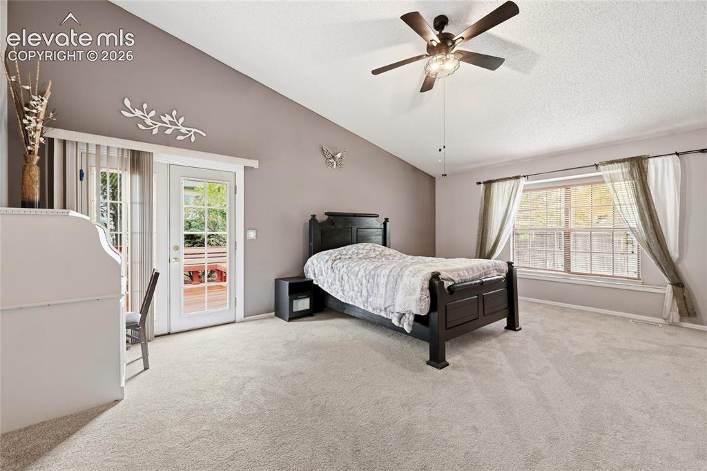 Image 10 of 21: Bedroom