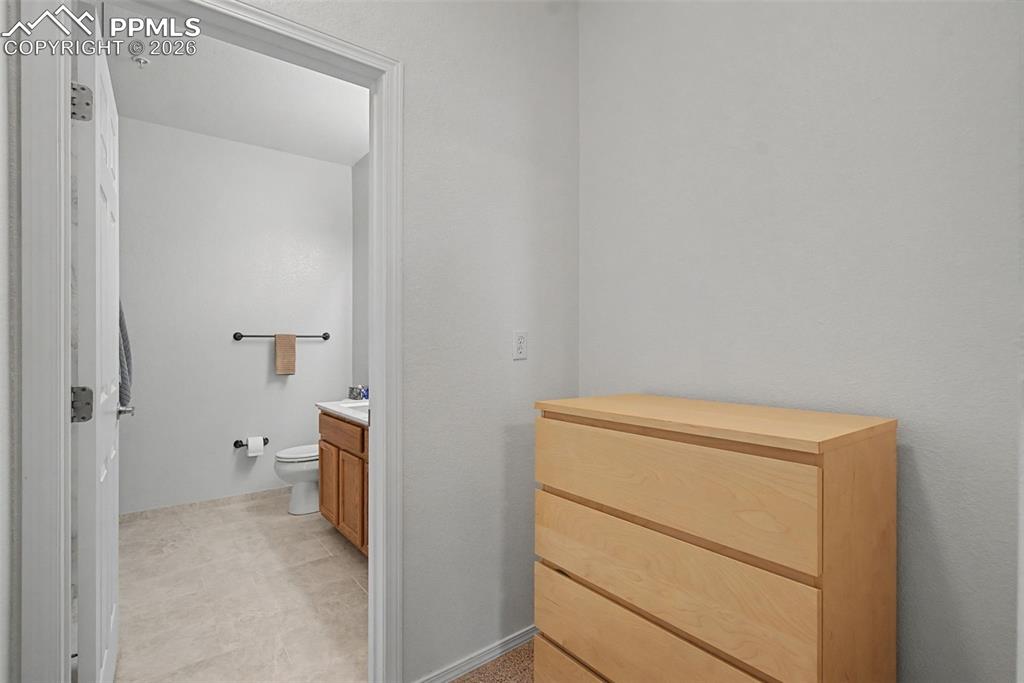 Image 33 of 44: Bathroom