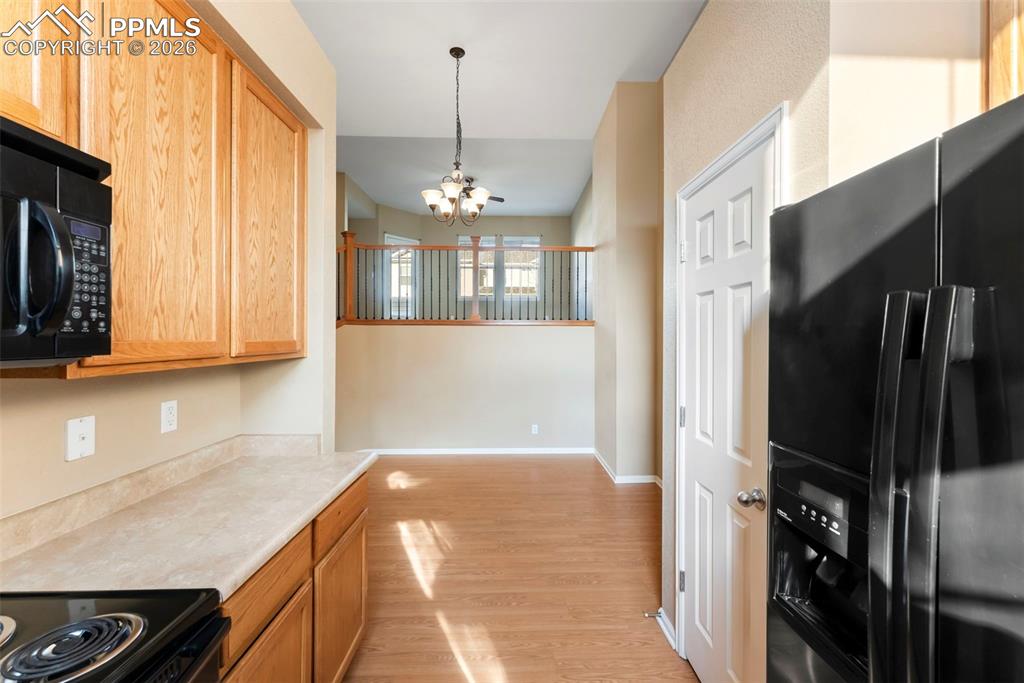 Image 6 of 29: Kitchen