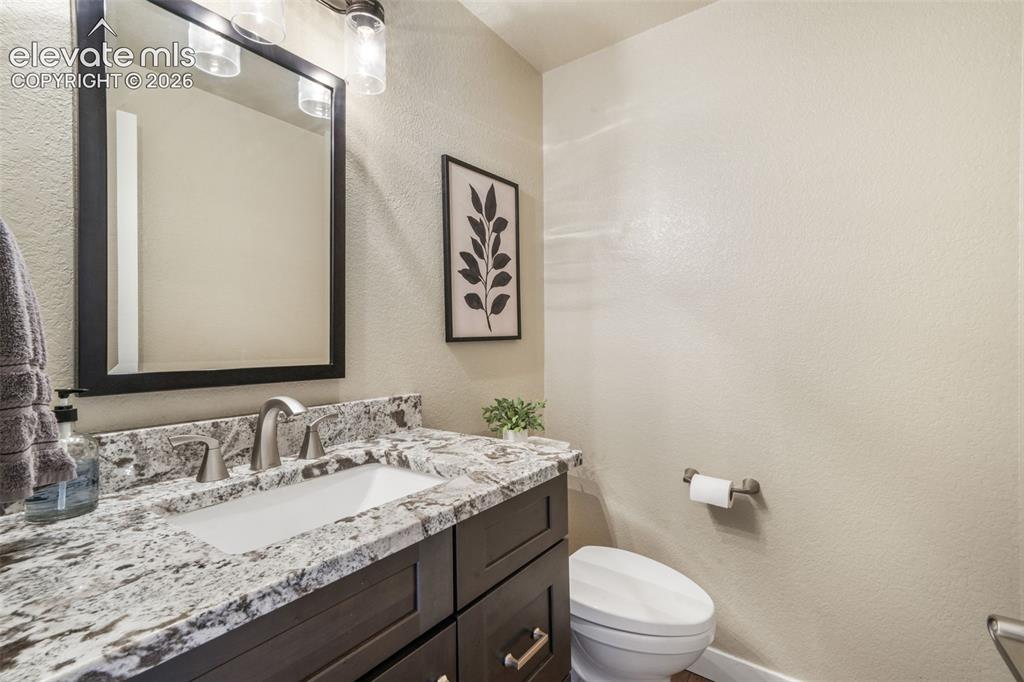 Image 15 of 50: Bathroom