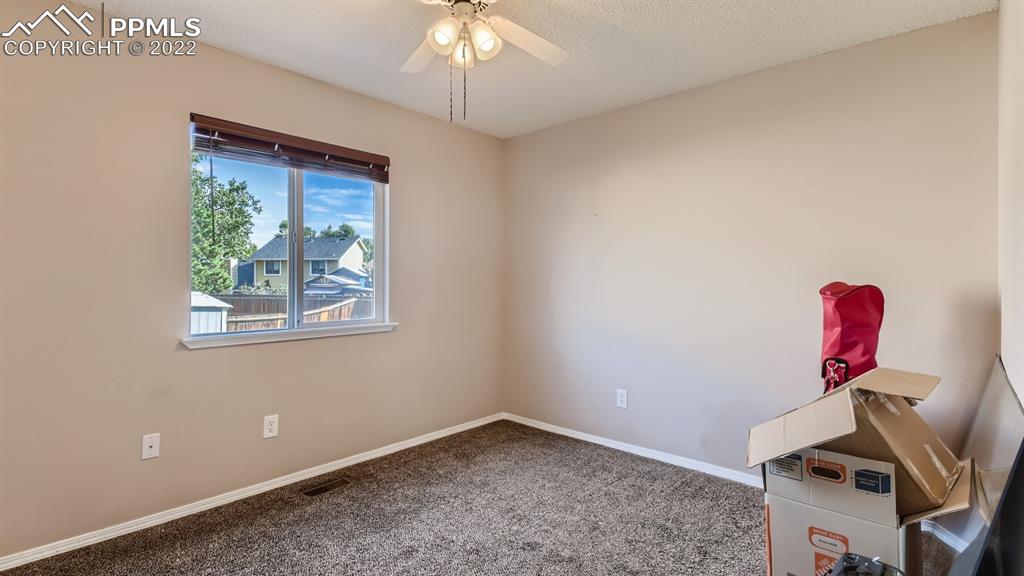 Listing 9818283, Image 15 of 27