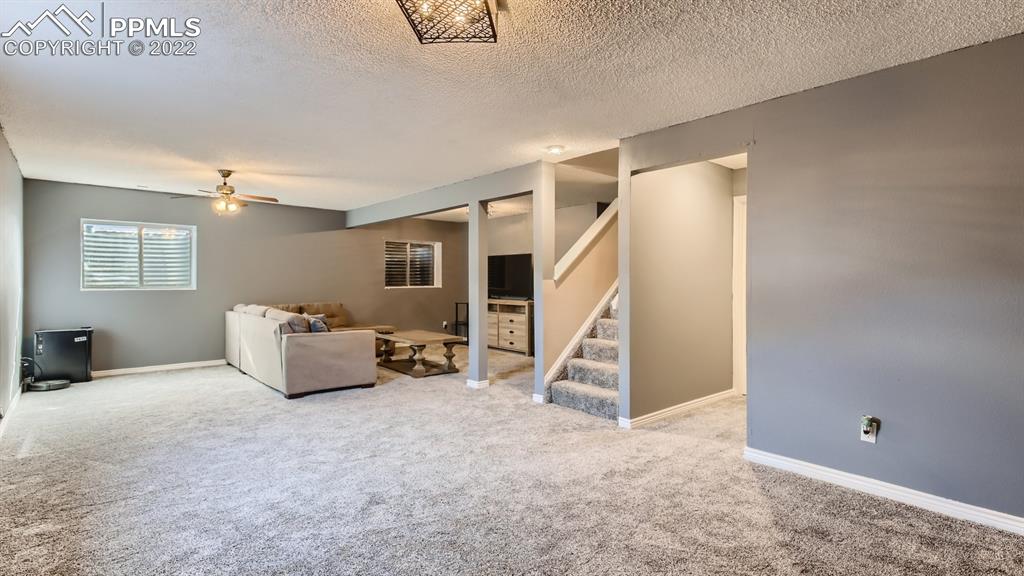 Listing 9818283, Image 18 of 27