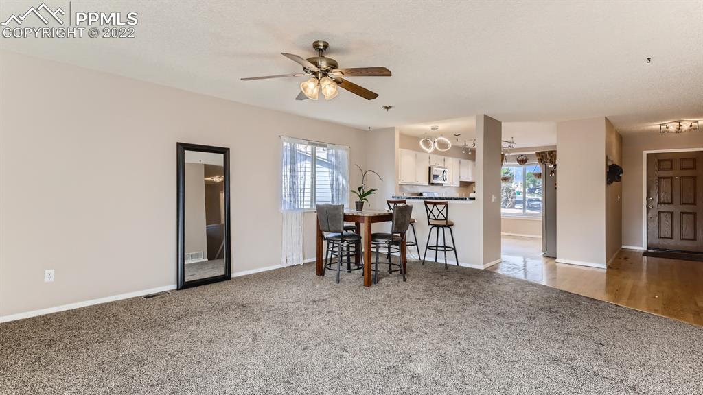 Listing 9818283, Image 4 of 27