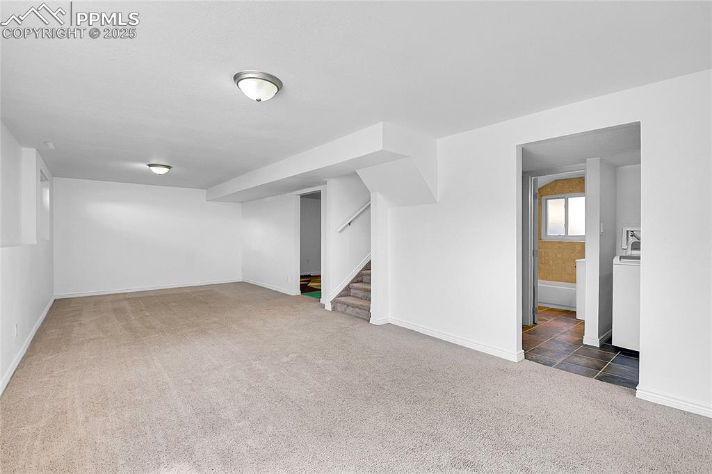 Image 21 of 30: family room - basement level