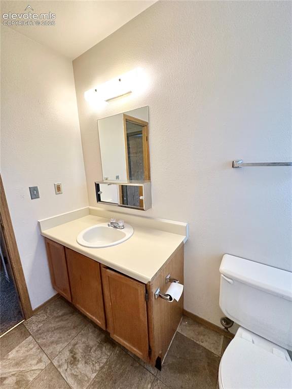 Image 10 of 11: Bathroom