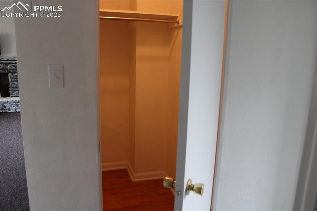 Image 17 of 24: Extra closet space!
