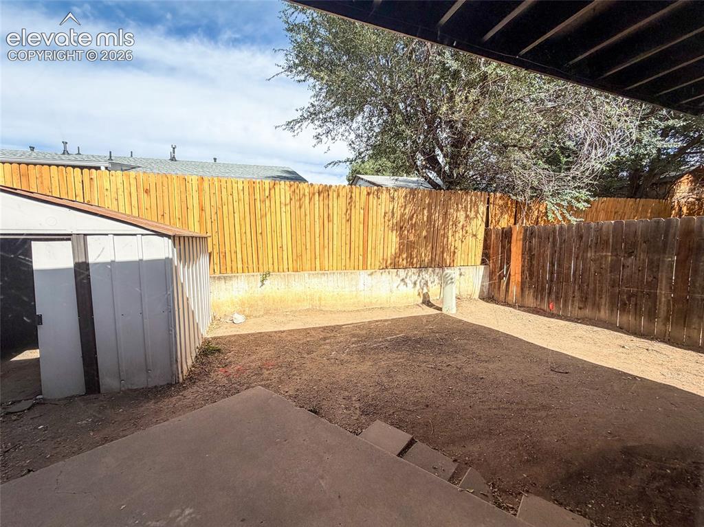Image 45 of 45: Yard