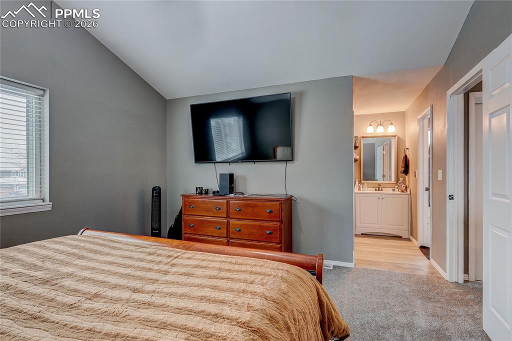 Image 13 of 39: Bedroom