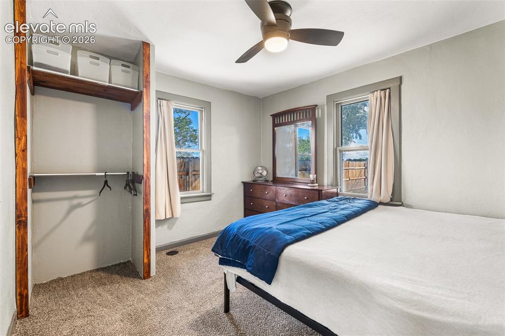 Image 7 of 41: Bedroom