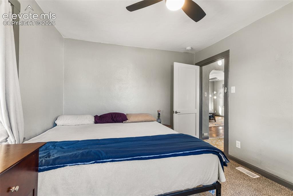 Image 8 of 41: Bedroom