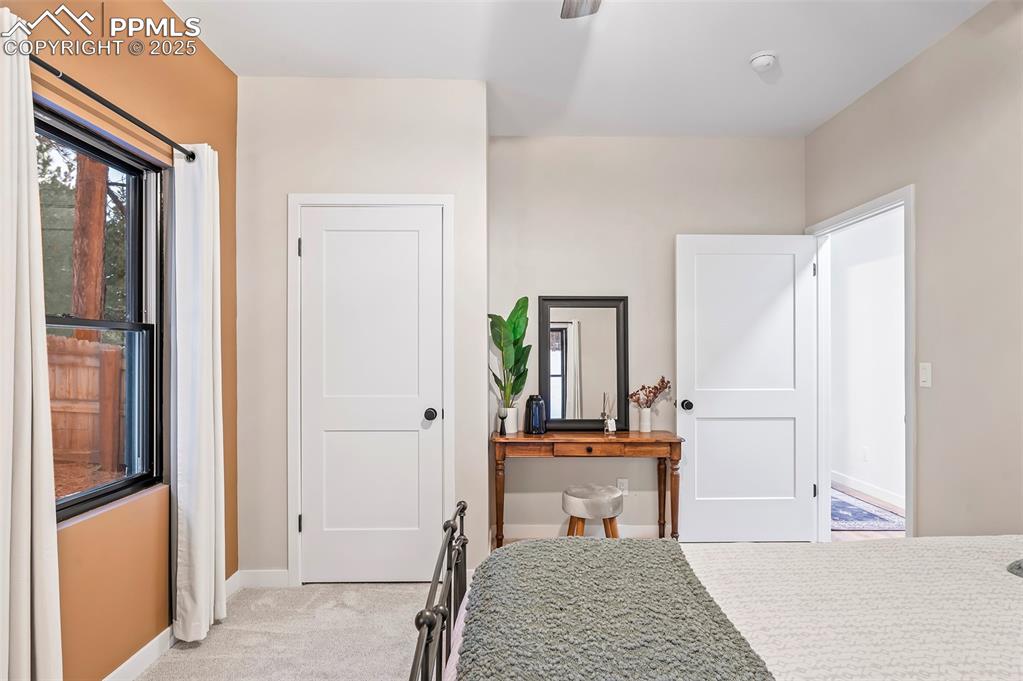 Image 15 of 25: Bedroom