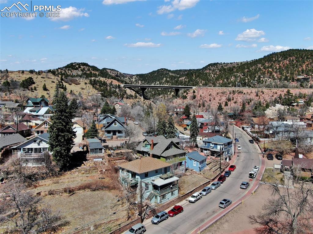 Listing 9822063, Image 4 of 34