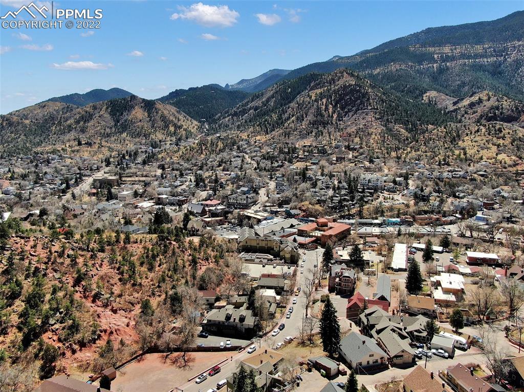 Listing 9822063, Image 8 of 34