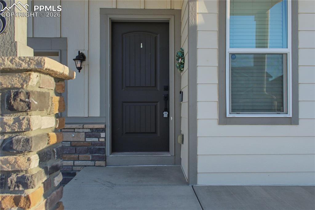 Image 25 of 26: Entry