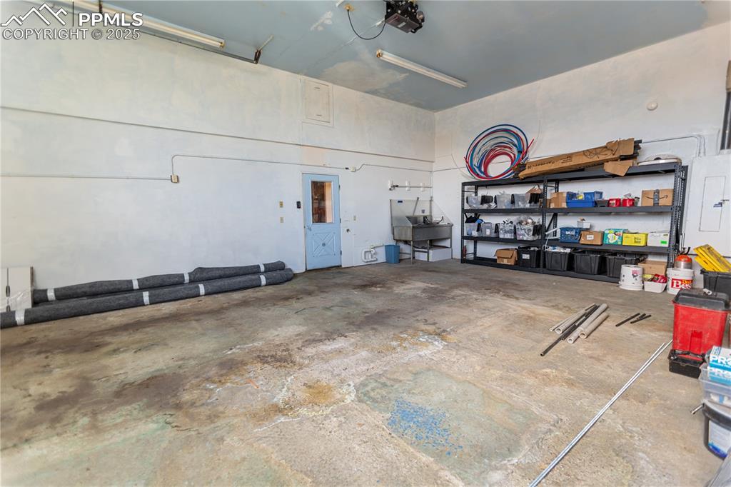 Image 10 of 20: Building #1 work area