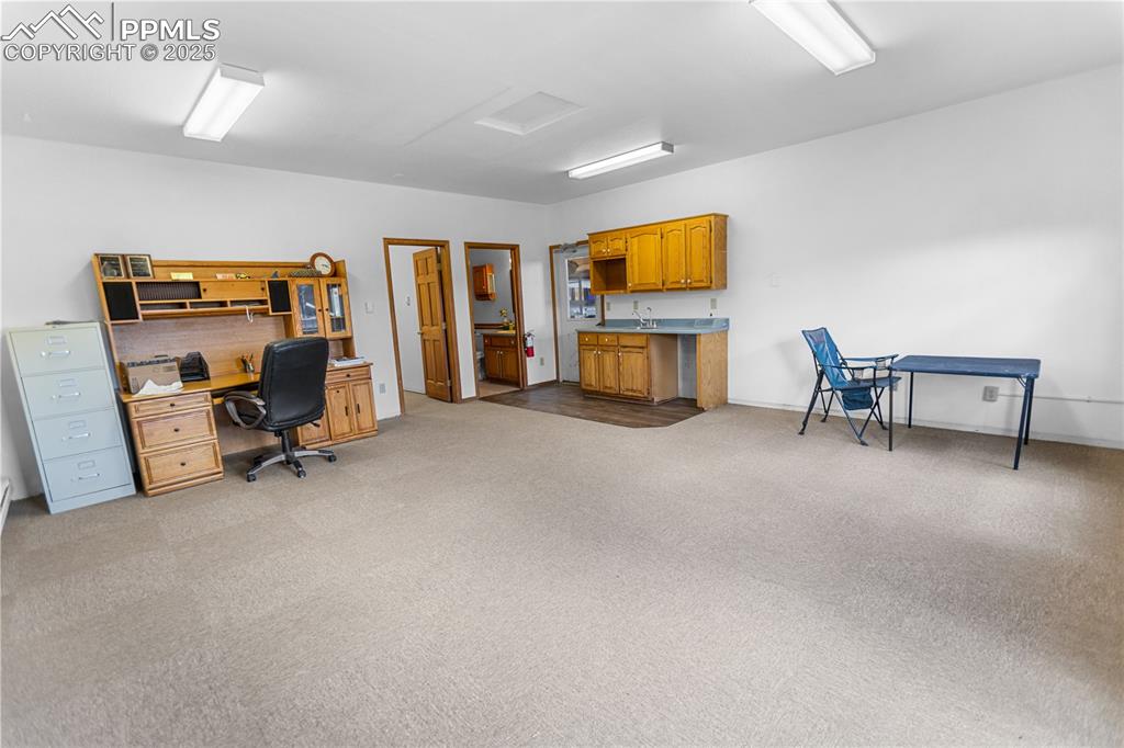 Image 3 of 20: Building #1 Showroom