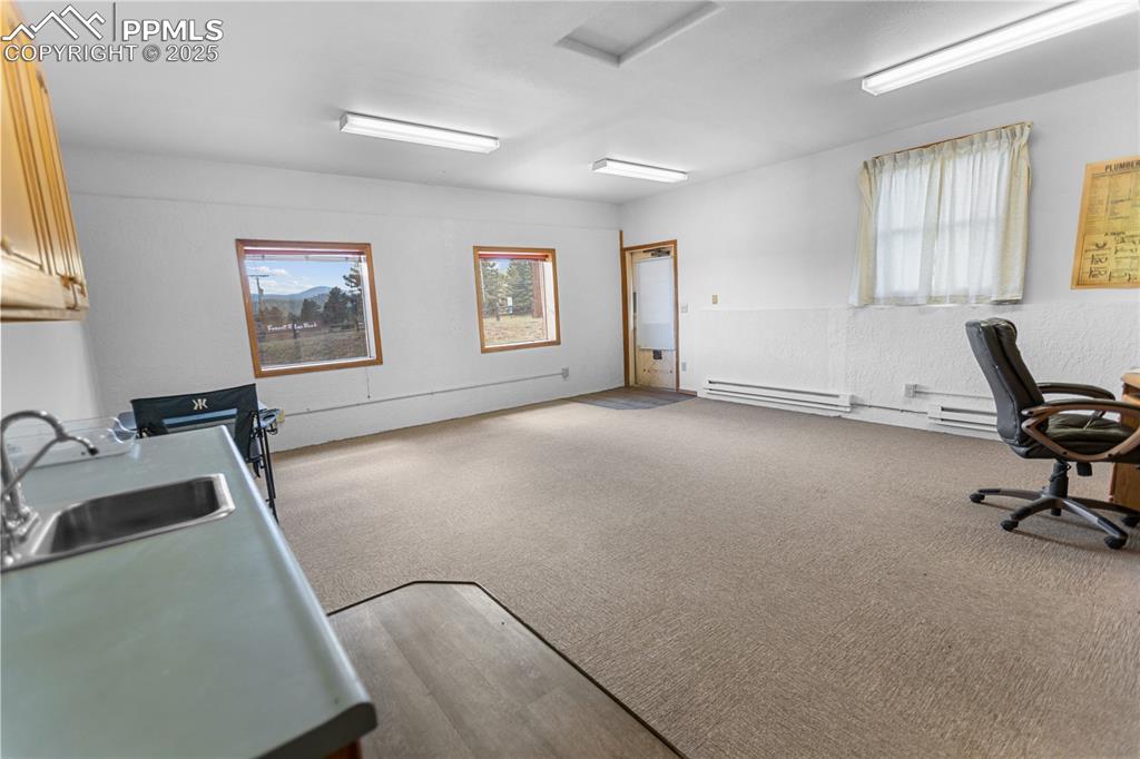 Image 4 of 20: Building #1 Showroom