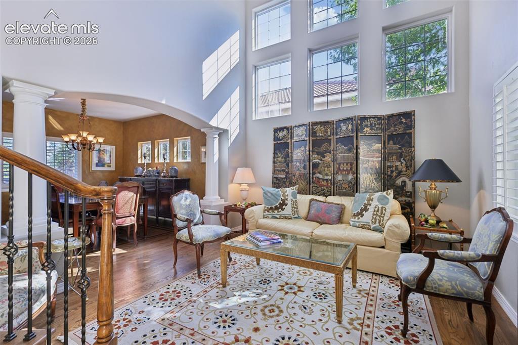 Image 12 of 50: Living Room