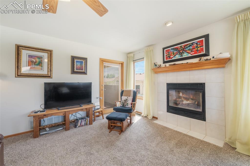 Image 11 of 50: Living Room