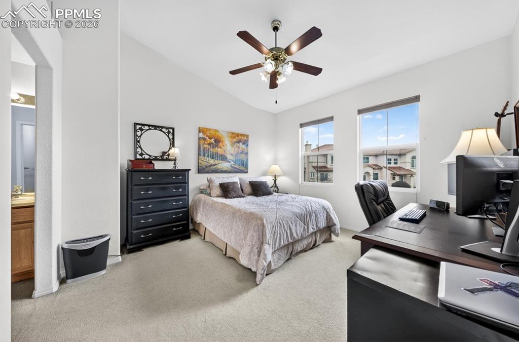 Image 15 of 22: Bedroom