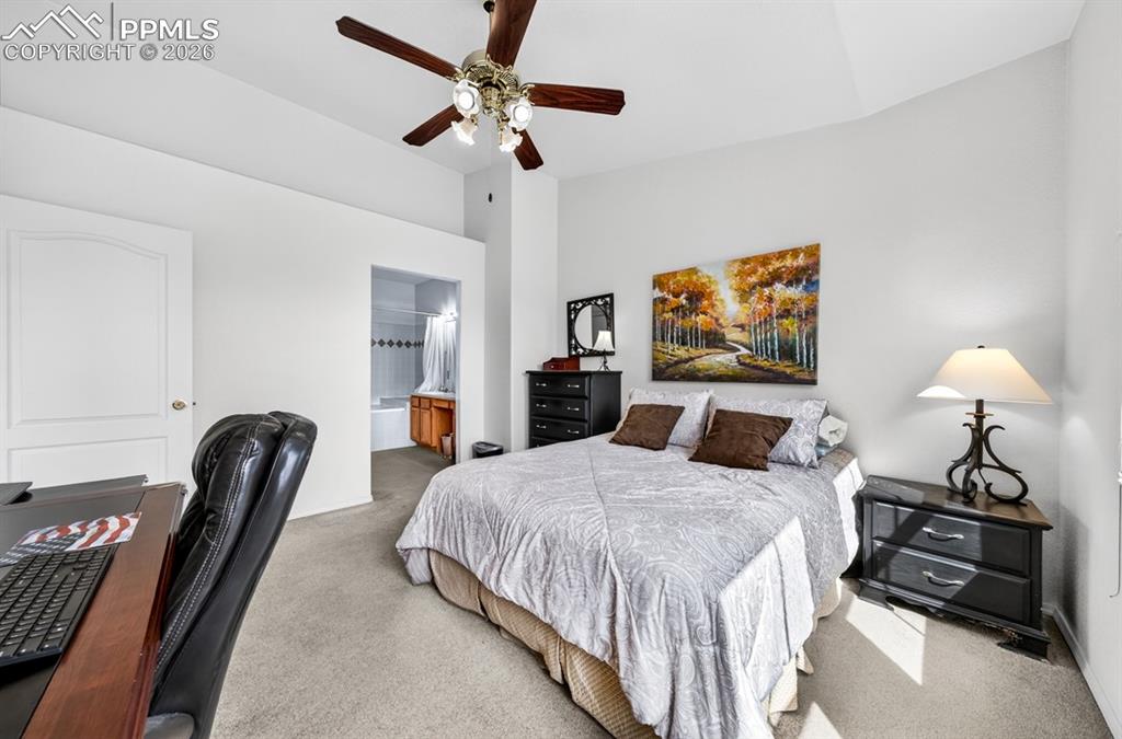 Image 17 of 22: Bedroom